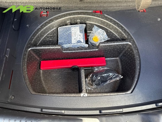 Vehicle image 7 Vehicle image 7