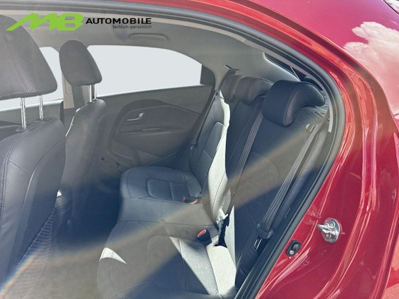 Vehicle image 9 Vehicle image 9