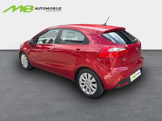 Vehicle image 5 Vehicle image 5