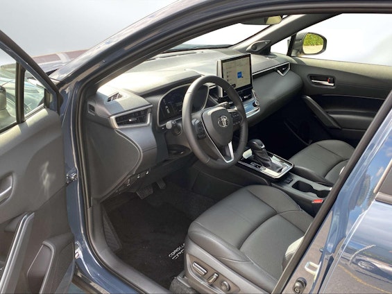 Vehicle image 4 Vehicle image 4