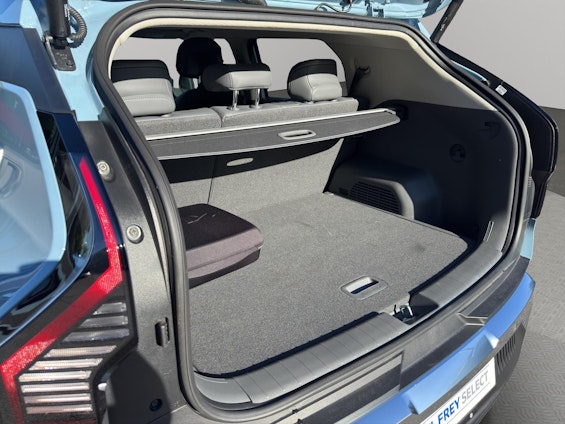 Vehicle image 9 Vehicle image 9