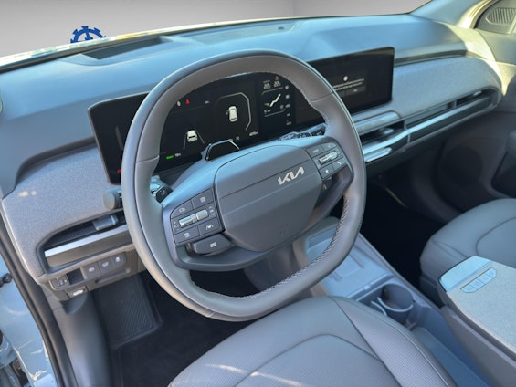 Vehicle image 2 Vehicle image 2