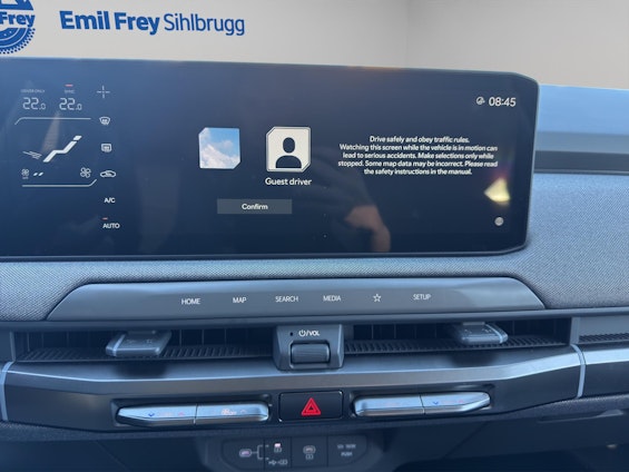 Vehicle image 6 Vehicle image 6