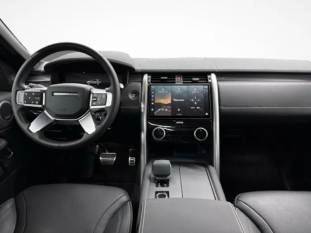 Land Rover Discovery 3.0 D I6 250 Dynamic SE