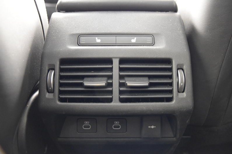 Vehicle image LAND ROVER DISCOVERY SPORT