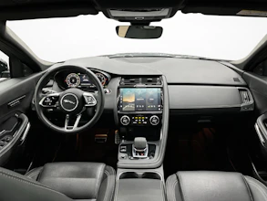 https://vehicle.imgix.net/4001999/86a1dfeb-aa92-4479-a54e-ba9805e6134b.jpg