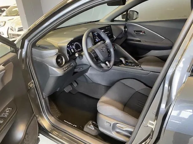Toyota C-HR 2.0 PHEV Swiss Edition