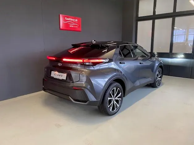 Toyota C-HR 2.0 PHEV Swiss Edition