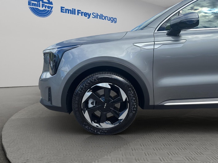 Vehicle image KIA SORENTO