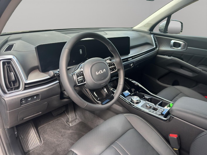 Vehicle image KIA SORENTO