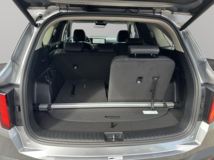 Vehicle image KIA SORENTO