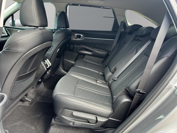 Vehicle image KIA SORENTO