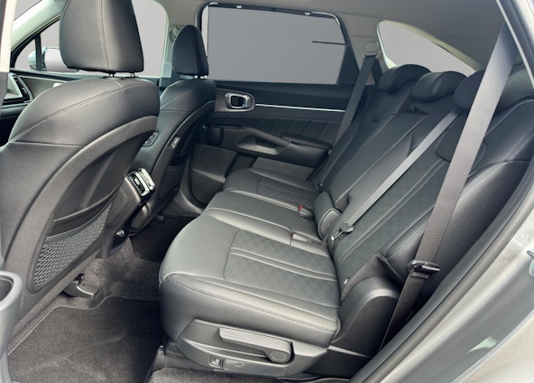 Vehicle image 9 Vehicle image 9