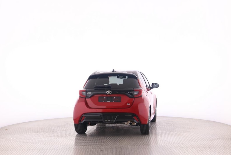 Vehicle image TOYOTA YARIS