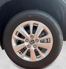 immagine del veicolo TOYOTA Yaris Cross 1.5 VVT-i HSD Comfort AWD-i