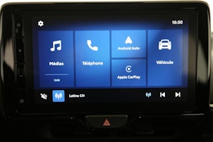 Vehicle image TOYOTA Yaris 1.5 VVT-i HSD Comfort