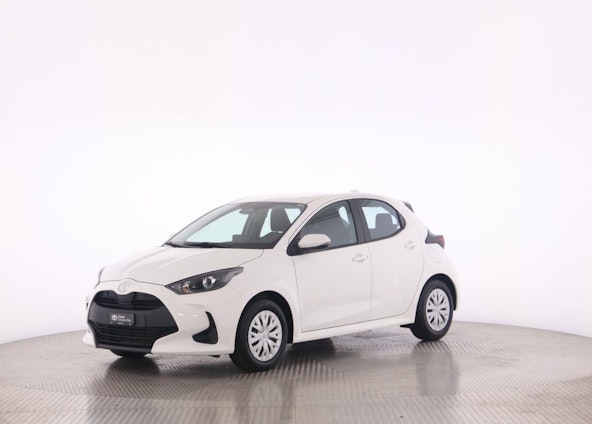 First vehicle image First vehicle image