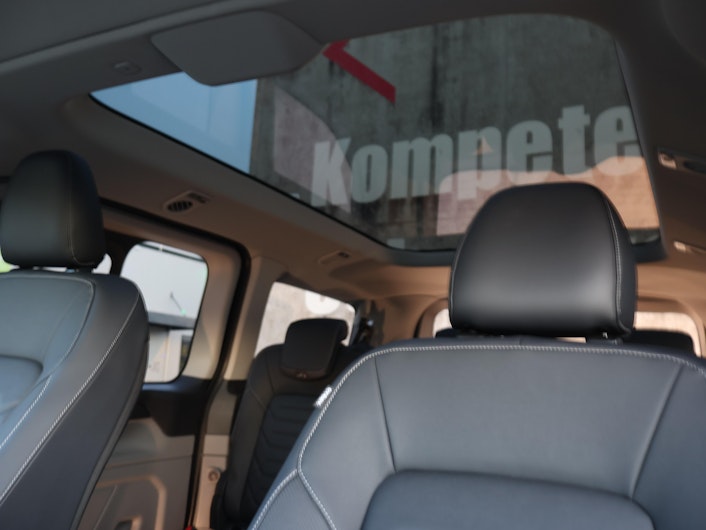 Vehicle image FORD TOURNEO