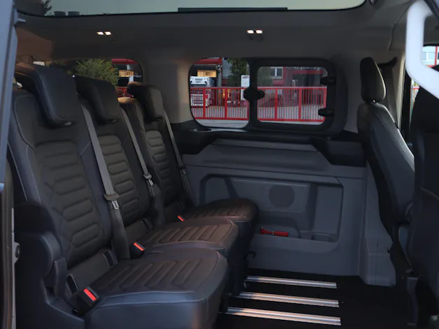 Ford Tourneo Custom Bus 320 L1 2.0 EcoBlue 170 Titanium 2.9% Leasing