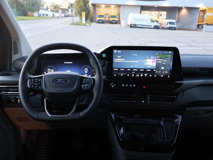 Vehicle image FORD TOURNEO