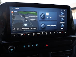 Vehicle image FORD Tourneo C Bus 320 L1 2.0 EcoBlue 170 Titanium