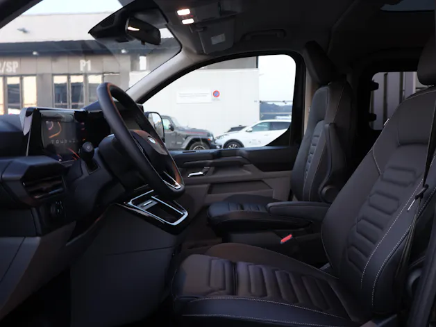 Ford Tourneo Custom Bus 320 L1 2.0 EcoBlue 170 Titanium 2.9% Leasing