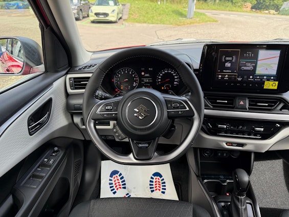 Vehicle image 10 Vehicle image 10