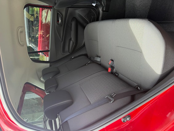 Vehicle image 7 Vehicle image 7