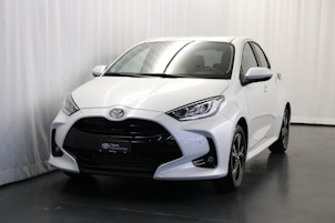 Vehicle image TOYOTA Yaris 1.5 VVT-i HSD Trend