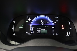 Vehicle image TOYOTA Yaris 1.5 VVT-i HSD Trend