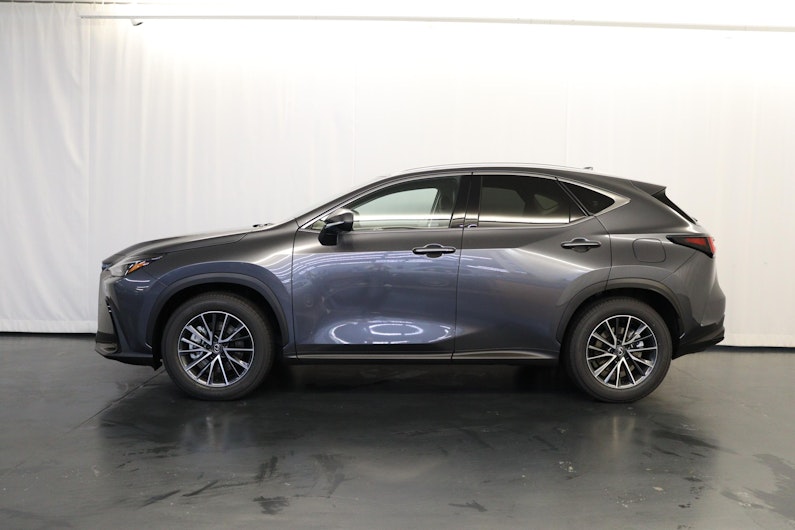 Vehicle image LEXUS NX