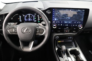 Vehicle image LEXUS NX 450h+ Comfort