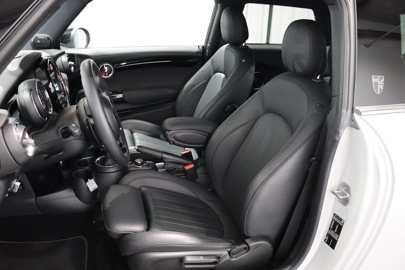 Vehicle image MINI MINI