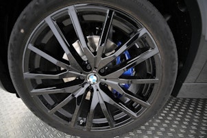 Vehicle image BMW X6 30d xDrive