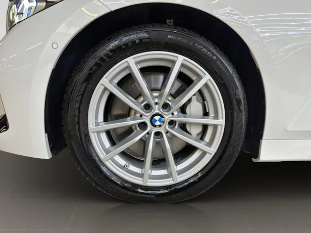BMW 330d xDrive Touring M Sport