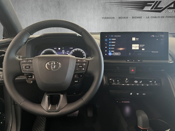 Vehicle image 8 Vehicle image 8