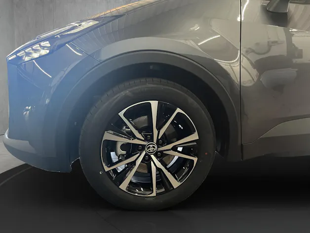 Toyota C-HR 2.0 PHEV Swiss Edition