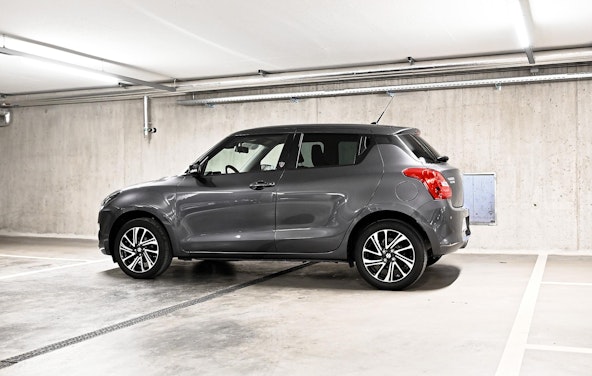 Vehicle image 6 Vehicle image 6