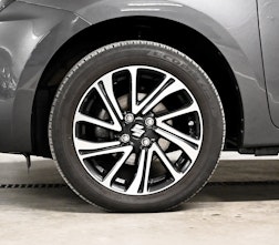 Vehicle image SUZUKI Swift 1.2 Piz Sulai Top Hybrid 4x4