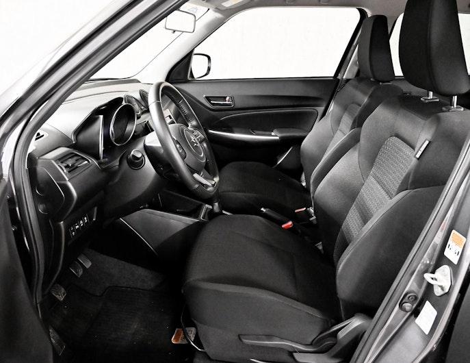 Vehicle image SUZUKI SWIFT