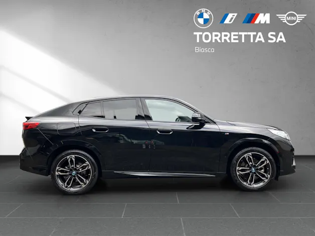 BMW iX2 30 xDrive