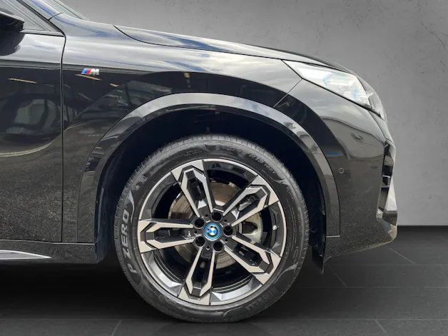 BMW iX2 30 xDrive