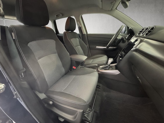 Vehicle image 12 Vehicle image 12