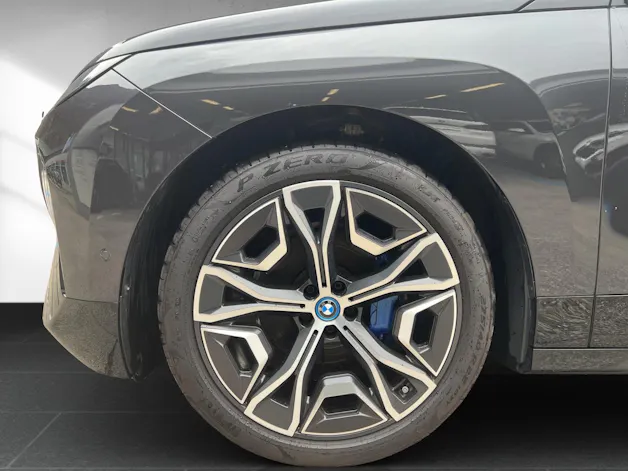 BMW iX xDrive40