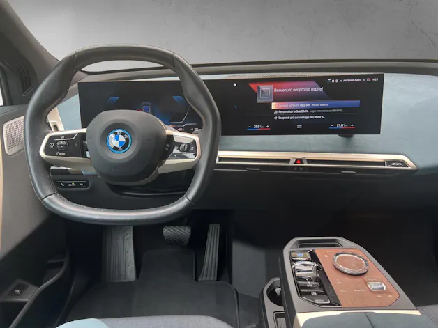 BMW iX xDrive40