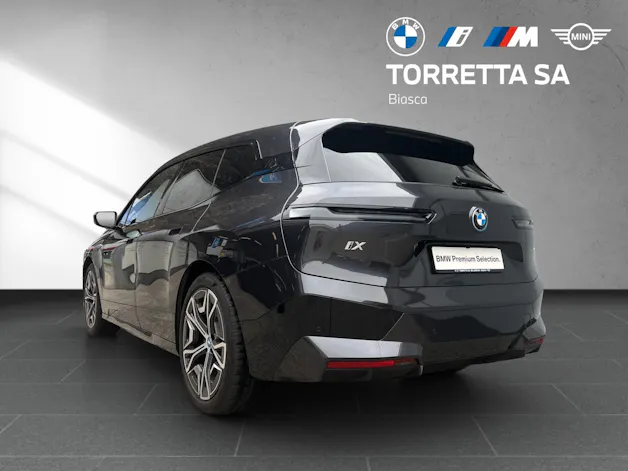 BMW iX xDrive40