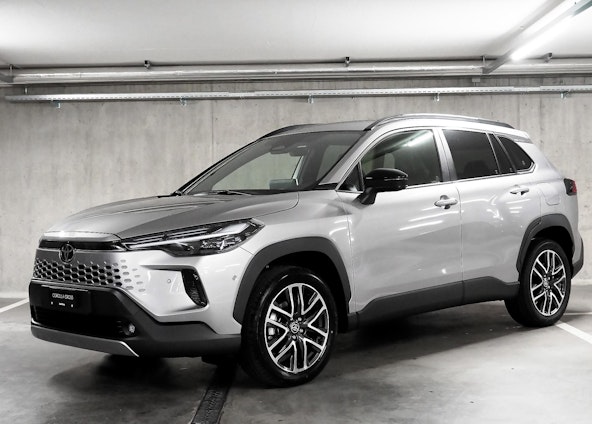 First vehicle image First vehicle image