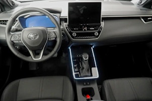 Vehicle image TOYOTA Corolla Cross 2.0 HSD Premium AWD-i