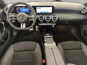 Mercedes-Benz A 250 AMG Line 4m