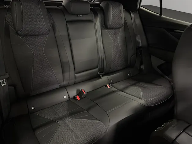 DS Automobiles No4 1.2 Hybrid Pallas